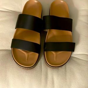 These are Madewell size 8 Charlie Double Strapped slide sandal. Never worn.